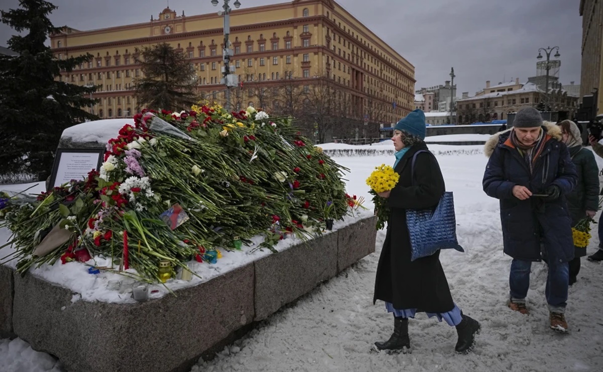 Funerales de Navalny serán el viernes en Moscú; su viuda teme detenciones durante las exequias