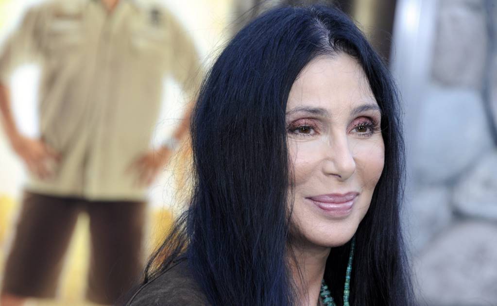 Cher demanda a empresa por fraude