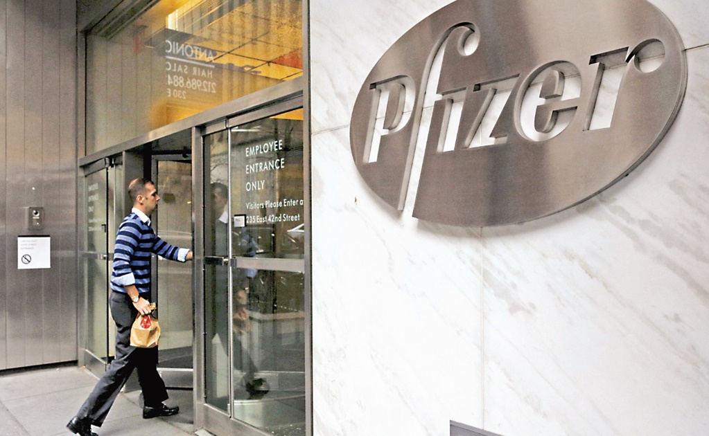Pfizer sufre fuerte caída en primer trimestre por baja en venta de tratamientos contra Covid-19