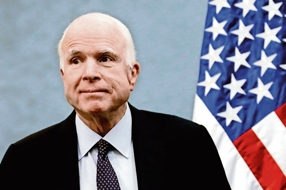 Diagnostican cáncer a senador John McCain