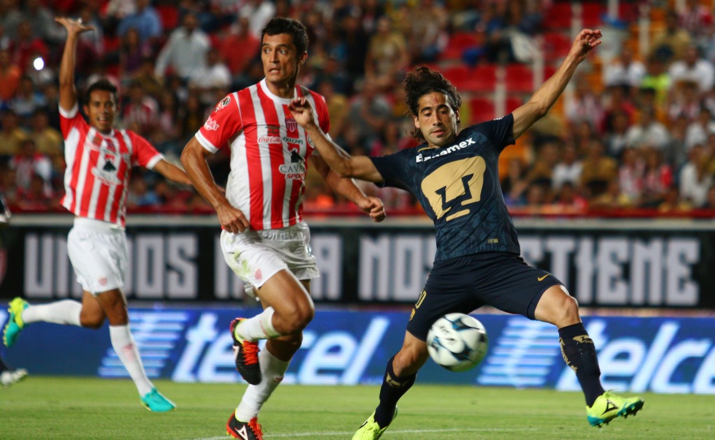 Pumas rescata invicto ante Necaxa