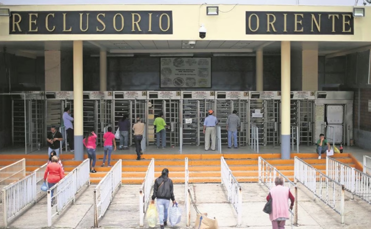 Tras hallazgo de cabeza afuera del Reclusorio Norte, alcaldía desmiente que uno de los detenidos sea policía de Cuajimalpa