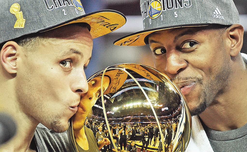 Curry, nuevo "rey" de la NBA