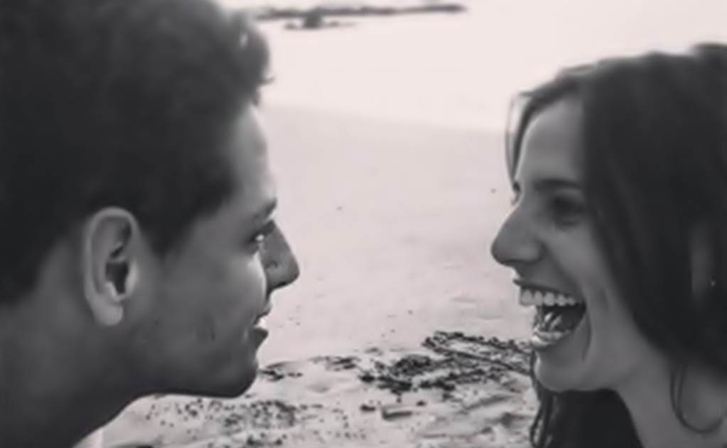 'Chicharito' gets romantic on Twitter