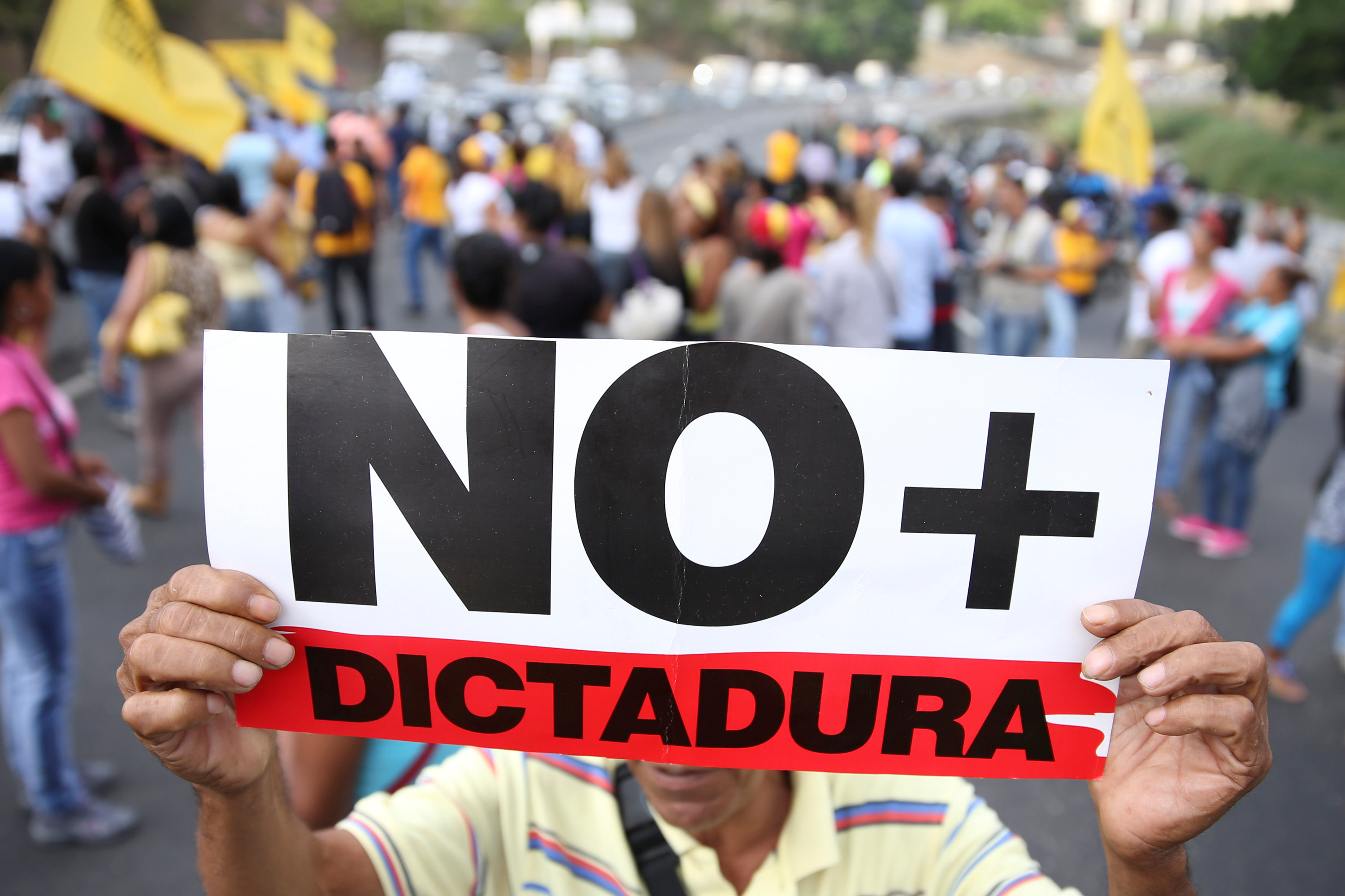 Los golpes y autogolpes de Estado en América Latina