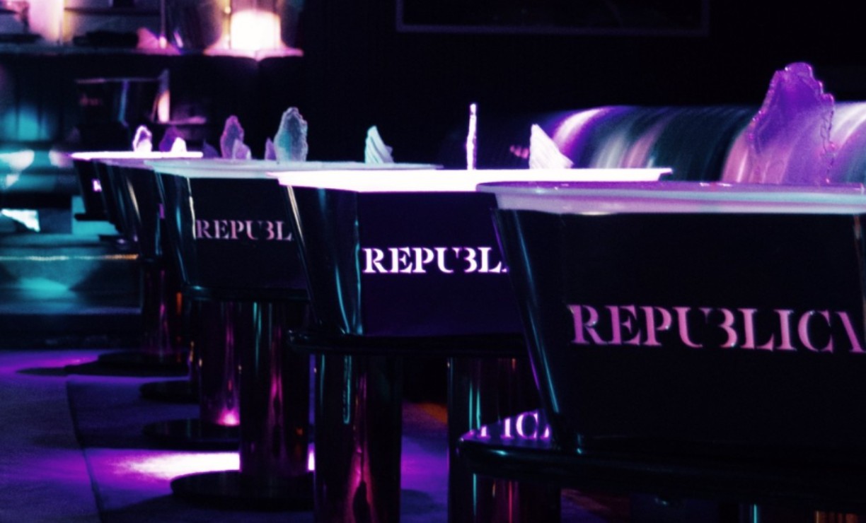 Clausuran "La República", centro nocturno de Javier Díaz Bravo y del caso Iñigo Arenas