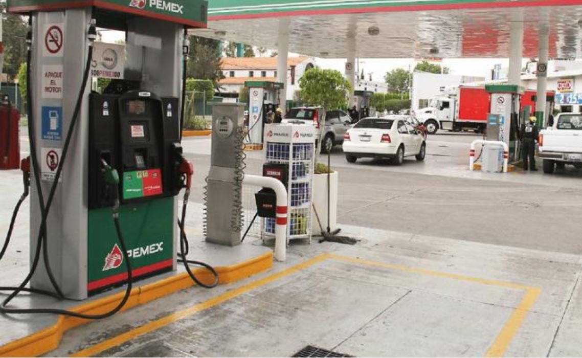 Gasolina, hasta 5 pesos más barata en la frontera norte