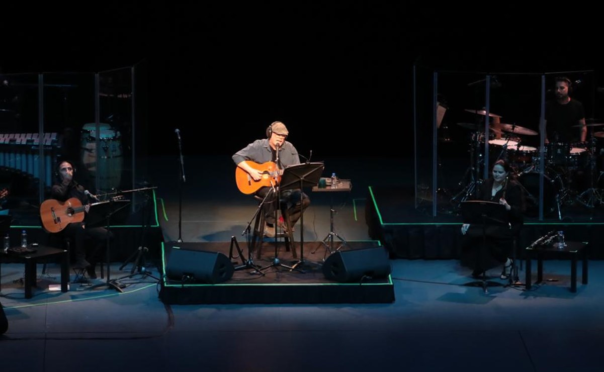 Silvio Rodríguez dedica “El Necio” a AMLO; da concierto en Auditorio Nacional