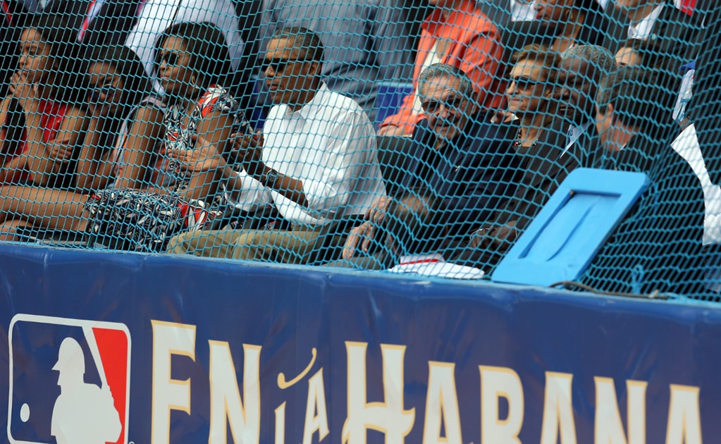 Defiende Obama asistencia a partido en Cuba tras atentados