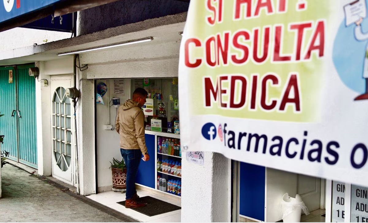 Avanza en Senado seguridad social para médicos de consultorios adyacentes a farmacias