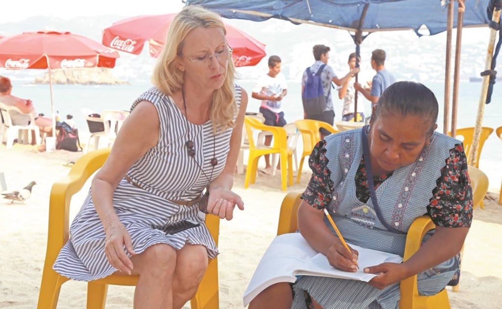 The Swiss woman teaching those in need in Acapulco