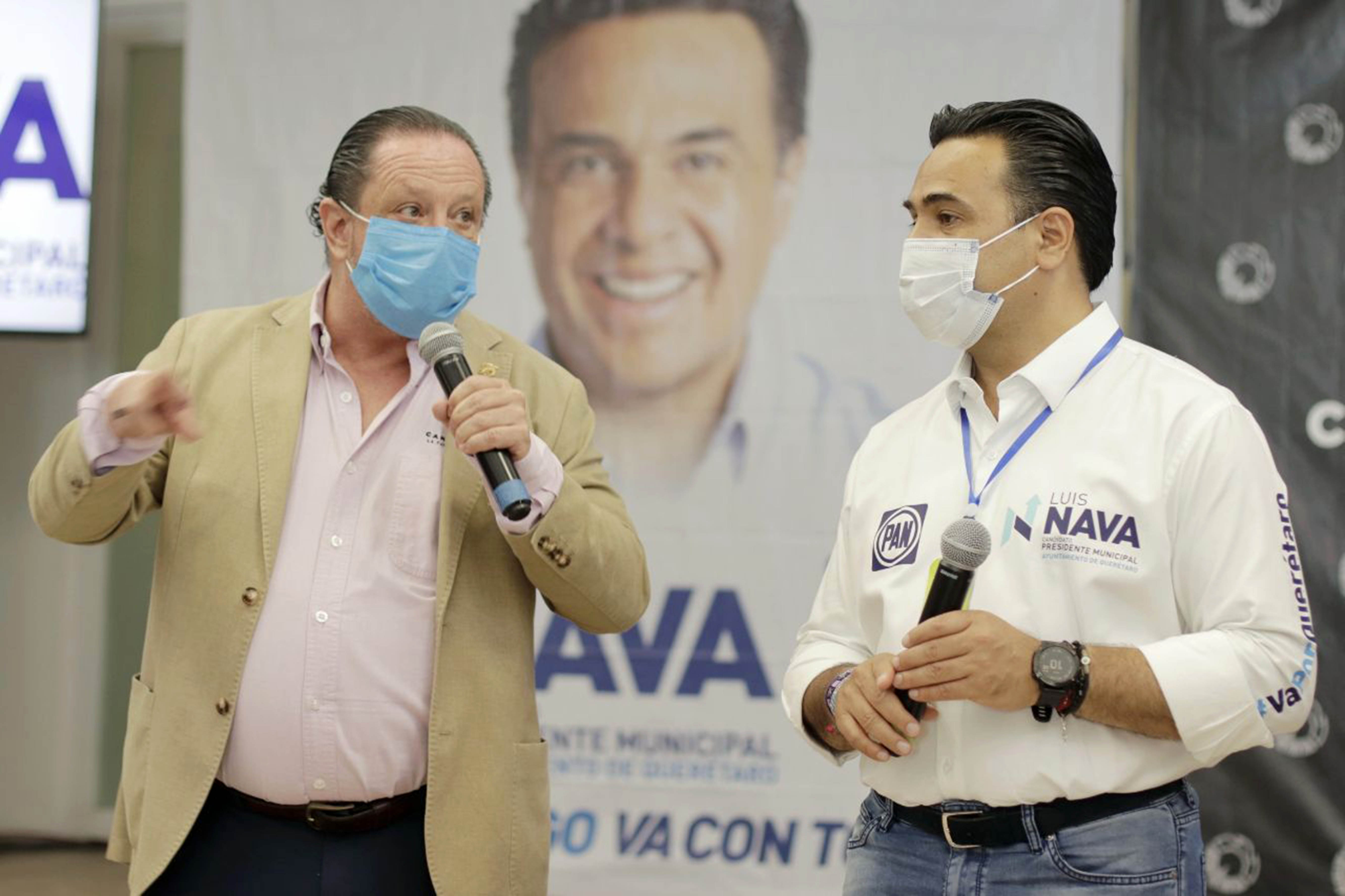 Luis Nava promete apoyo a mamás trabajadoras  