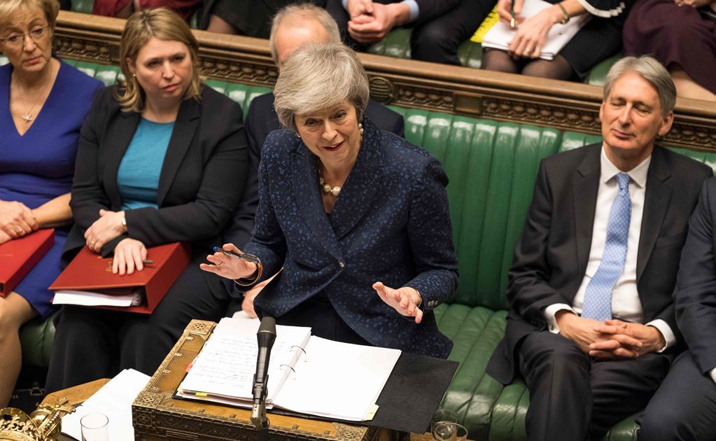 Theresa May asegura que luchará contra proceso para sacarla del poder