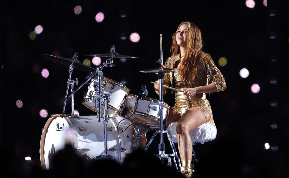 Shakira estrena look que despierta nostalgia entre sus fans