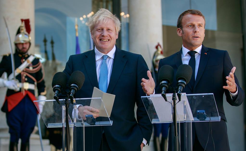 Sin tiempo para renegociar Brexit, advierte Macron a Johnson