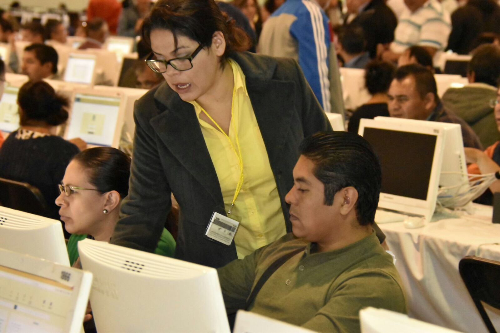 Michoacán: Son evaluados 2 mil 500 maestros