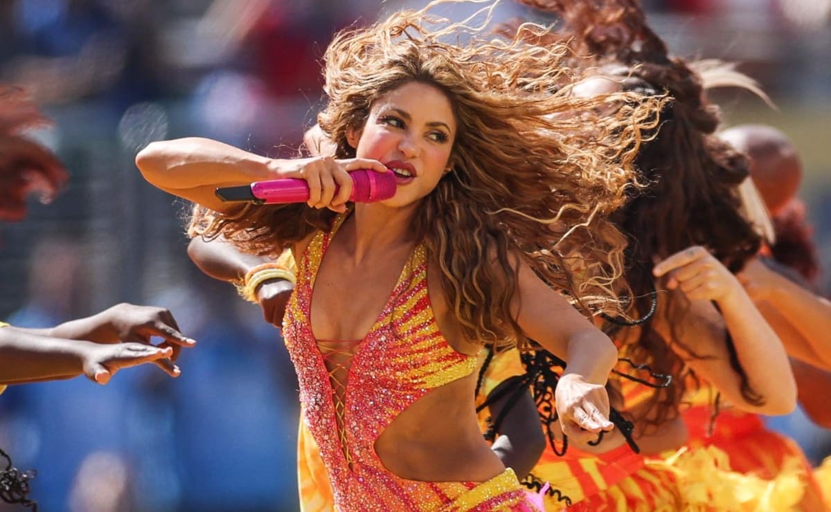 Shakira deslumbra con un look de Roberto Cavalli en la final del Mundial 2026
