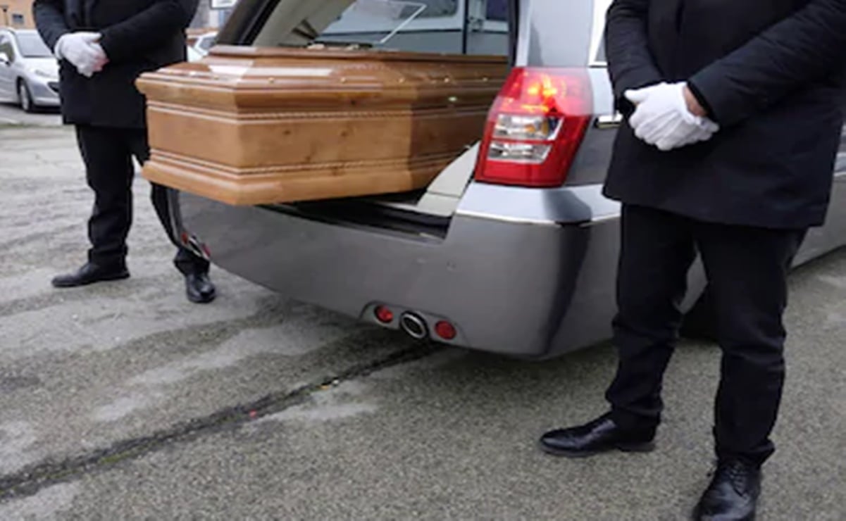 Gastos funerarios son deducibles de impuestos, aunque se paguen en efectivo