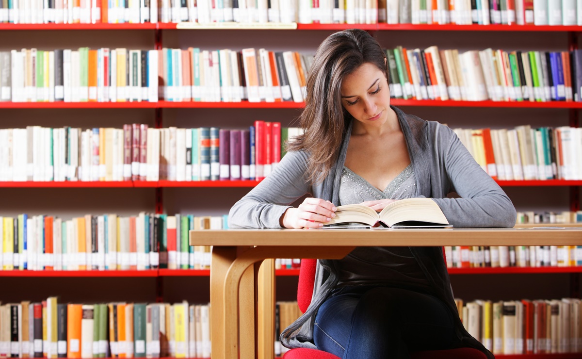 Ofrecen beca de hasta 25,000 dólares para estudiar posgrado STEM 