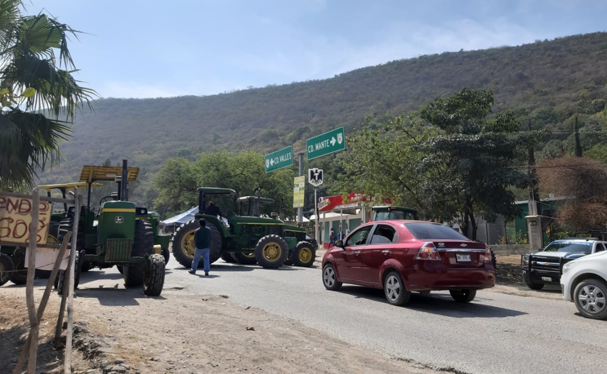 Productores agrícolas realizan dos bloqueos carreteros en Tamaulipas