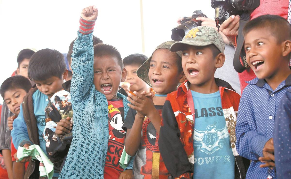 Niños marchan en Guerrero para exigir seguridad al Presidente