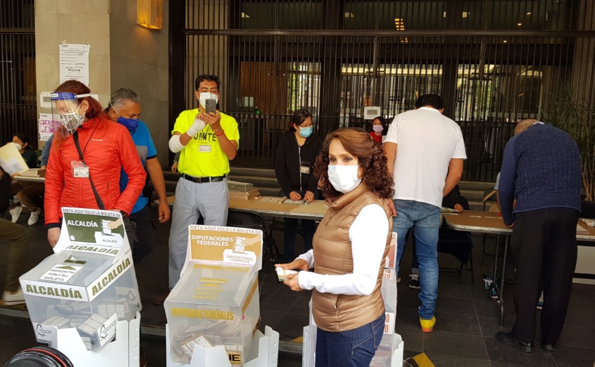 Dolores Padierna emite su voto; destaca el despliegue de seguridad en la elección