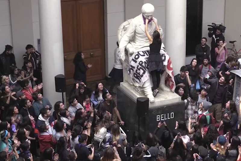 Estudiantes toman la Universidad de Chile para exigir el fin del sexismo