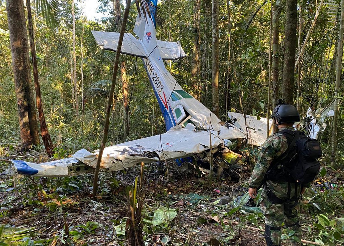 Madre de niños perdidos en la selva de Colombia estuvo cuatro días viva