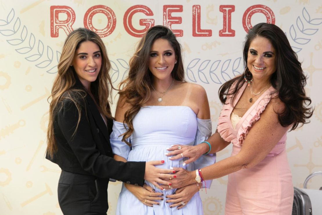 Perla Ealy festeja que ya está muy cerca de recibir a Baby Rogelio