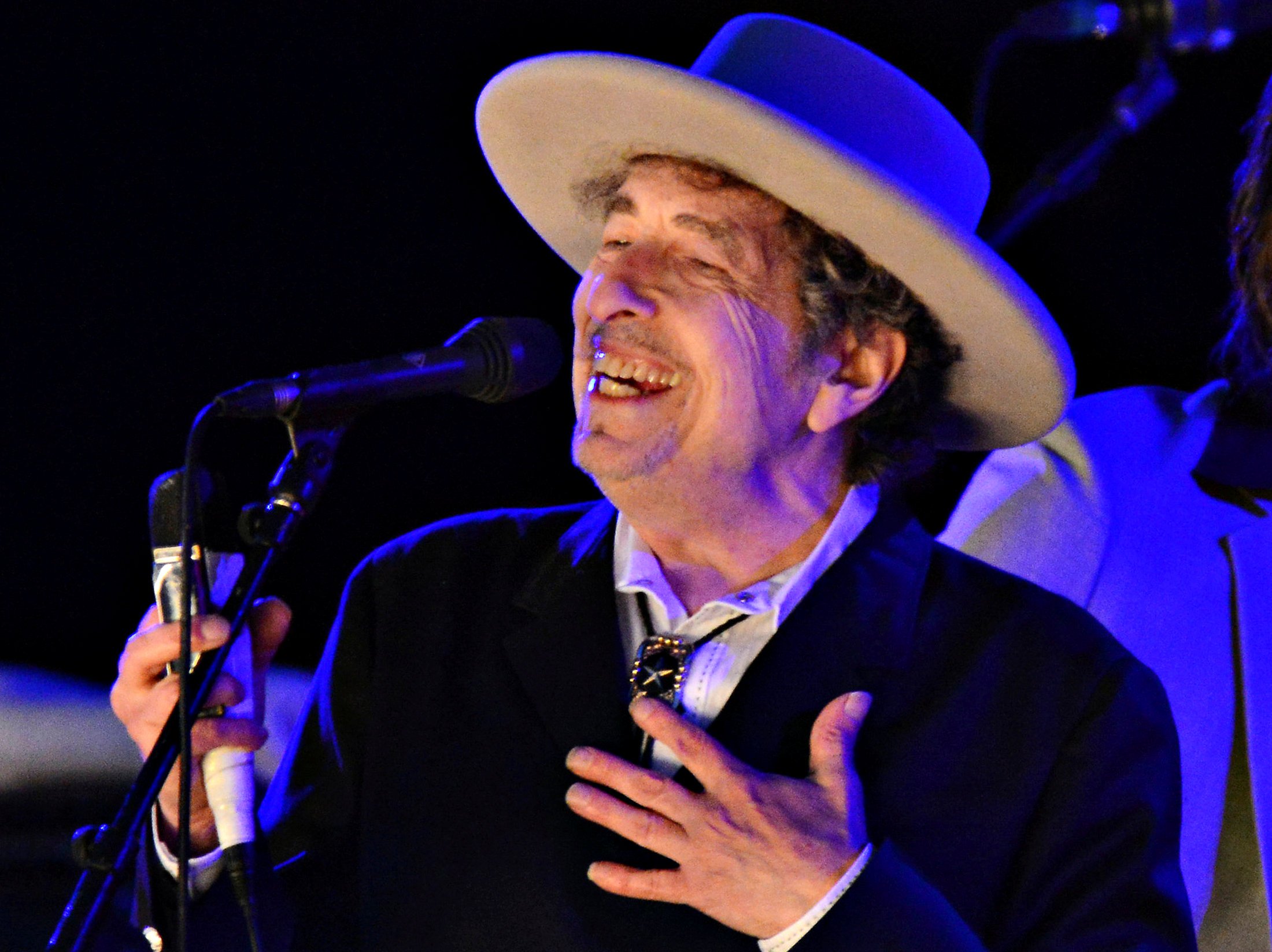 La Academia Sueca desiste en su intento de contactar con Bob Dylan
