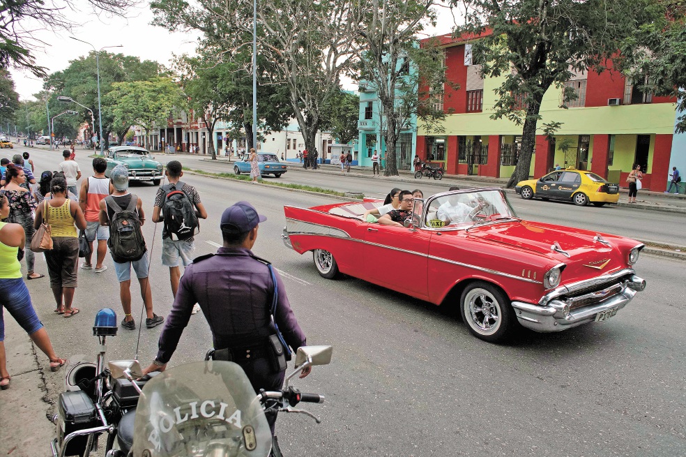 Cuba designa hoy presidente; mantiene socialismo