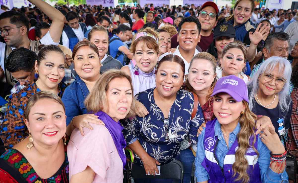 Evelyn Salgado entrega más de 300 "Tarjetas Violeta" a jefas de familia con las que tendrán un apoyo integral