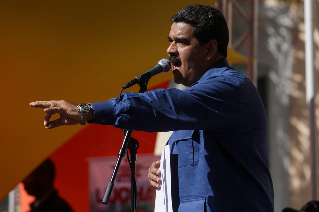 Maduro acusa a oposición de enfrentamiento en Caracas