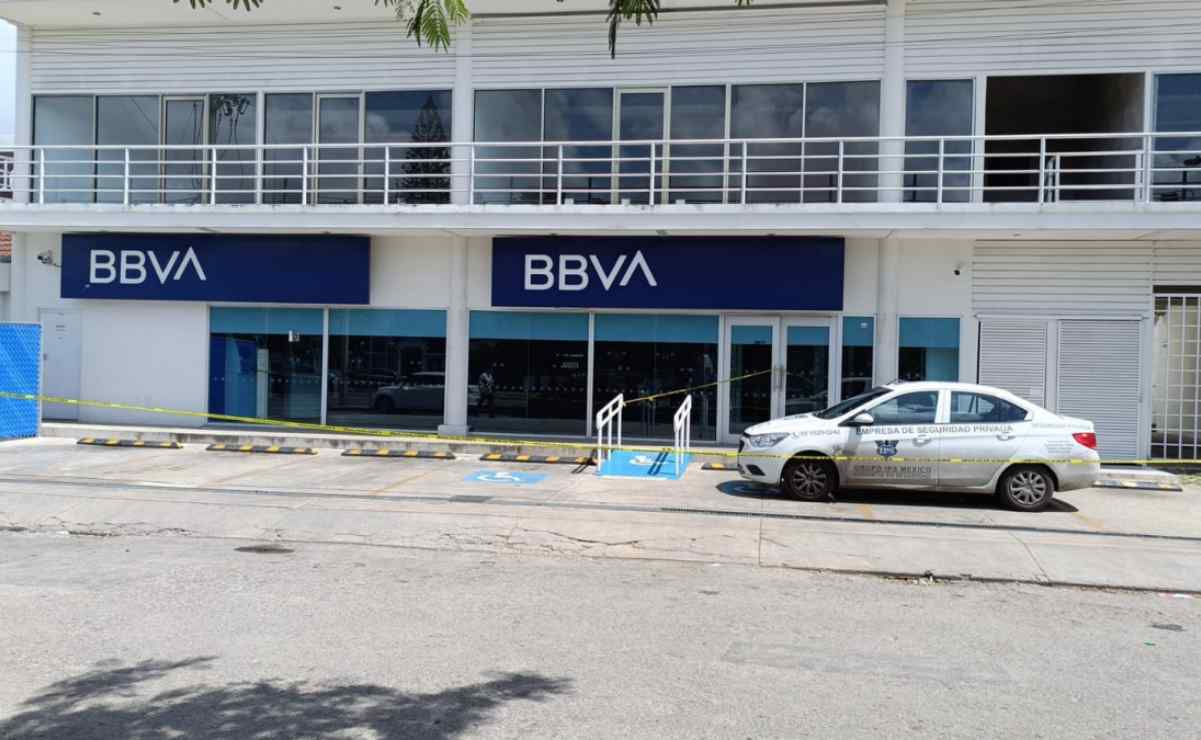 Intento de robo bancario: tres sujetos habrían intentado hurtar la caja fuerte de BBVA en Mérida