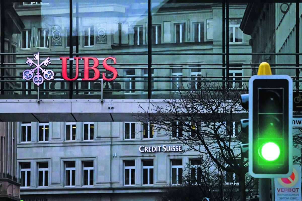 Banco Credit Suisse sufre salida masiva de empleados desde que fue adquirido por UBS