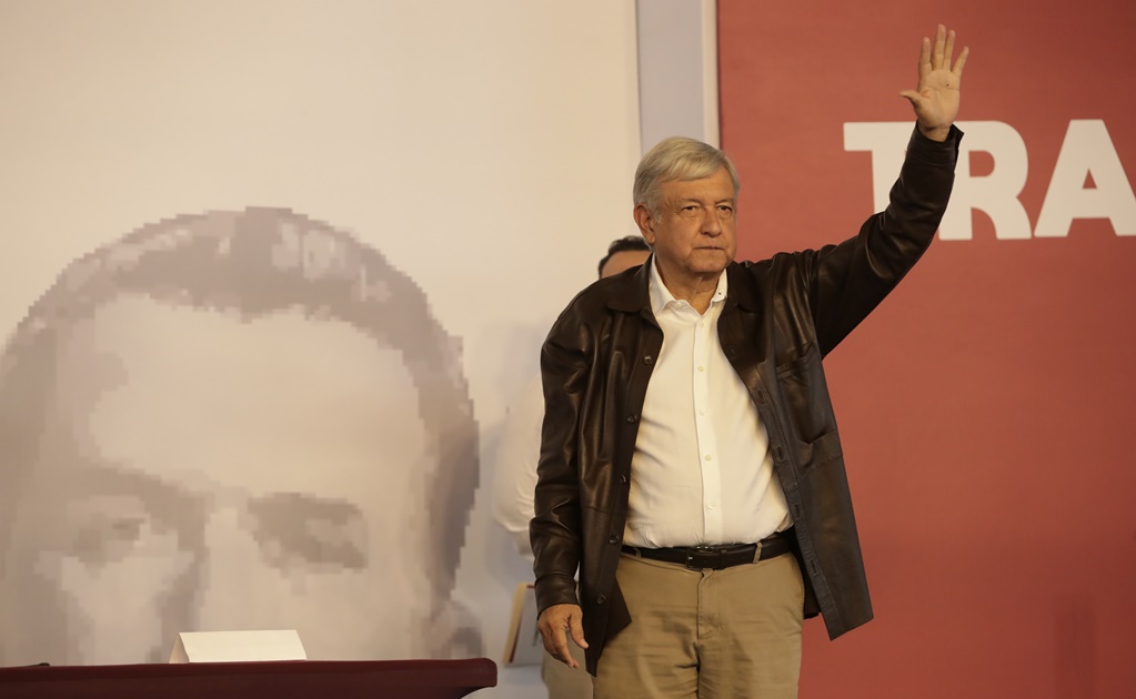 Tras Congreso Nacional, AMLO se despide de Morena con canción de Silvio Rodríguez