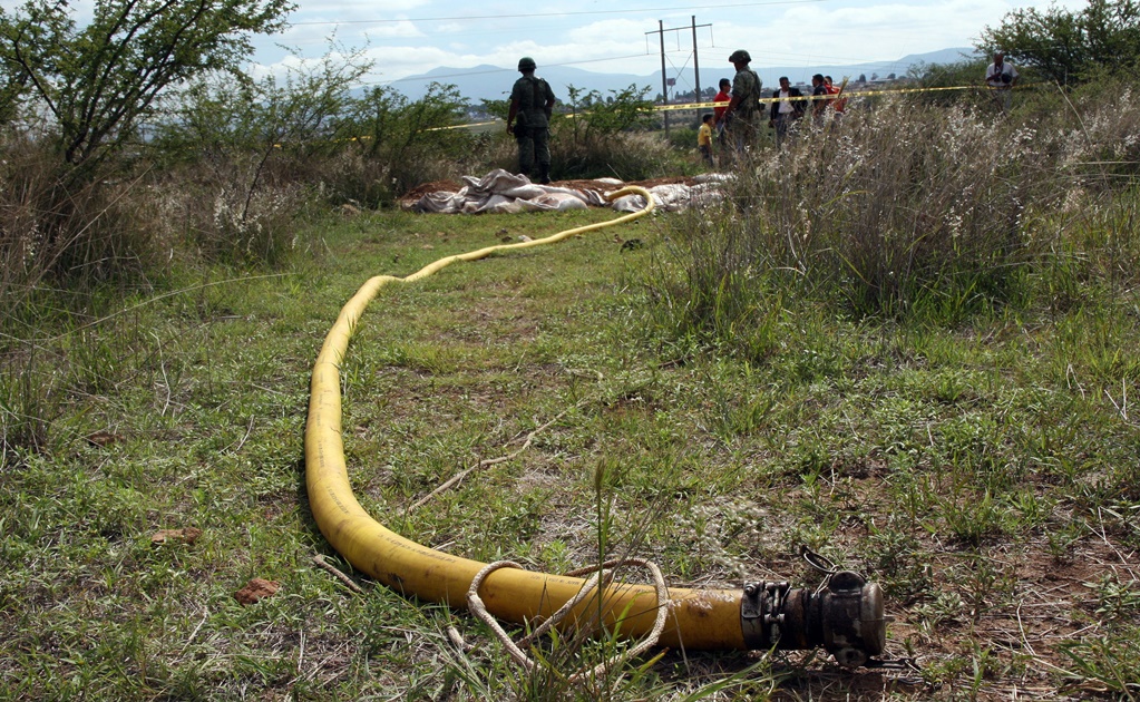 Pemex controla derrame de gasolina en Jalisco