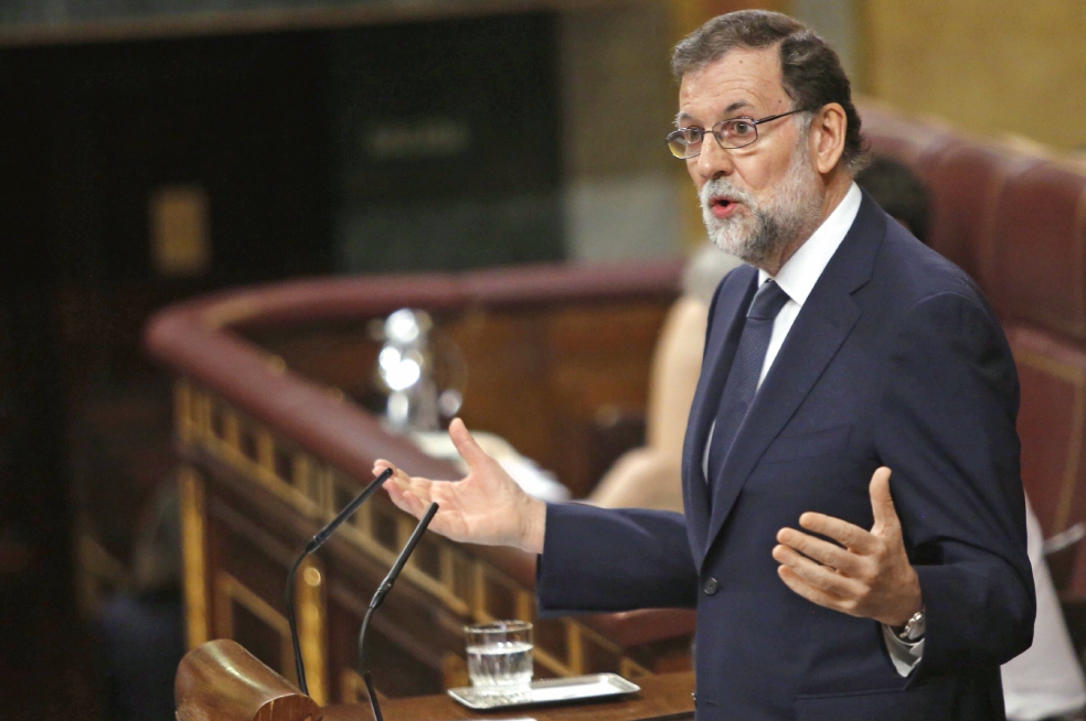 Parlamento español debate remoción de Mariano Rajoy