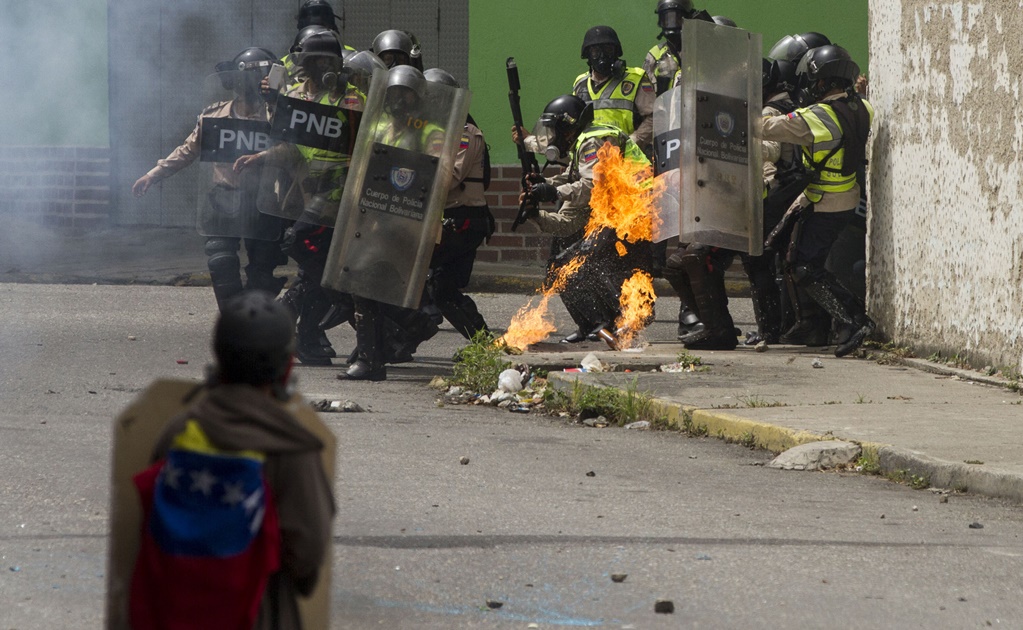 Protesta en ciudad natal de Hugo Chávez eleva a 51 la cifra de muertos en Venezuela