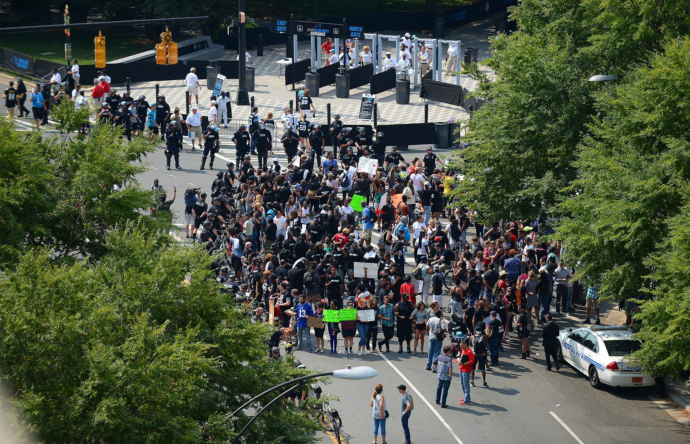 Levantan toque de queda en Charlotte tras disturbios