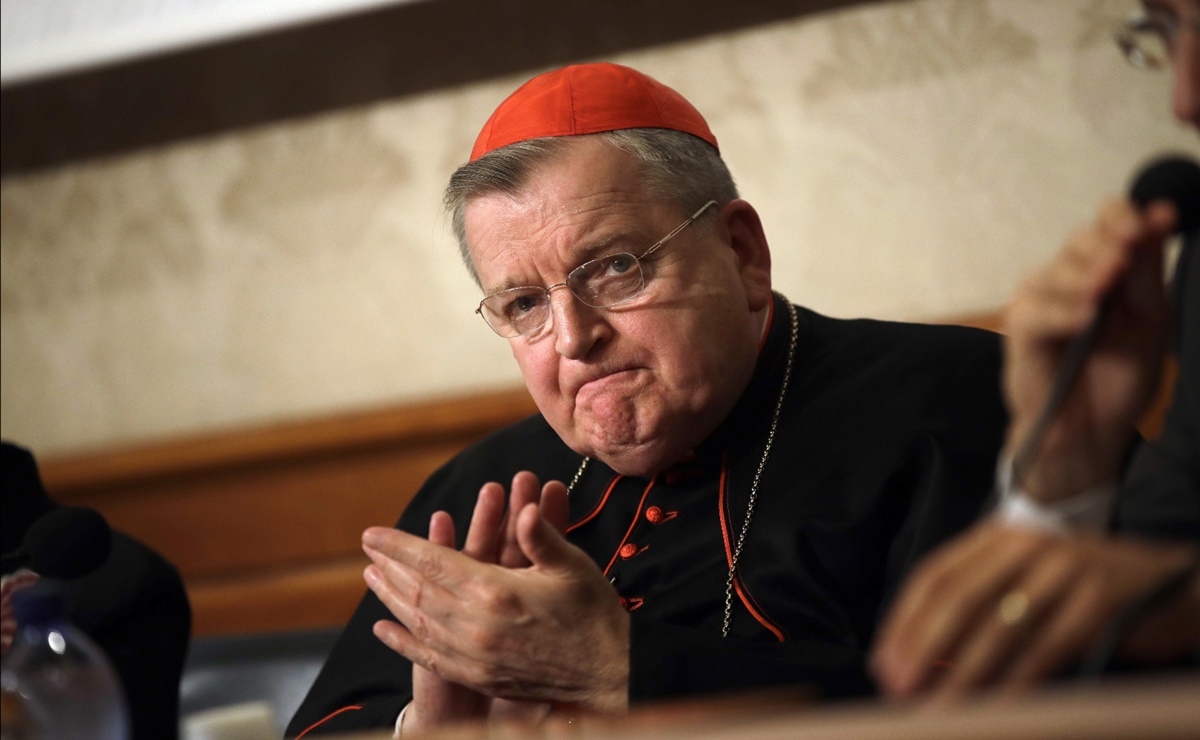 Papa Francisco deja sin departamento y sueldo al cardenal estadounidense Raymond Burke