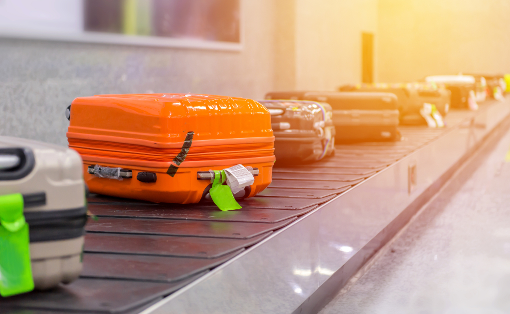 ¿Cómo hacer que tu maleta salga primero en la banda del aeropuerto?