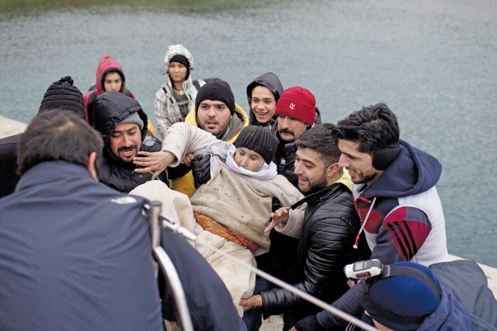 Merkel, por ‘solución europea’ a refugiados