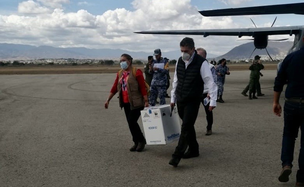 Llega a Oaxaca segundo lote de vacunas contra Covid-19; son 3 mil 900 dosis