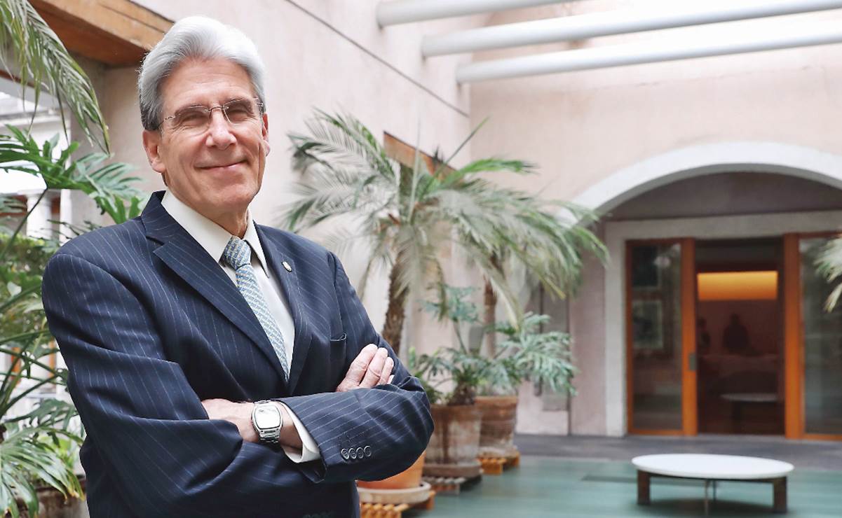 Nombran al mexicano Julio Frenk como rector de la UCLA, primer latino en ocupar ese puesto