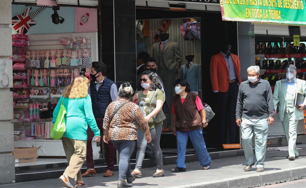 Pese a semáforo rojo, reabren comercios no esenciales en Toluca 