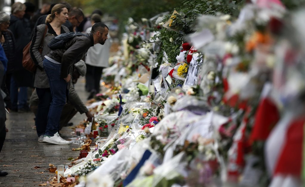 Suspenden tributo a víctimas en Gran Mezquita de París 
