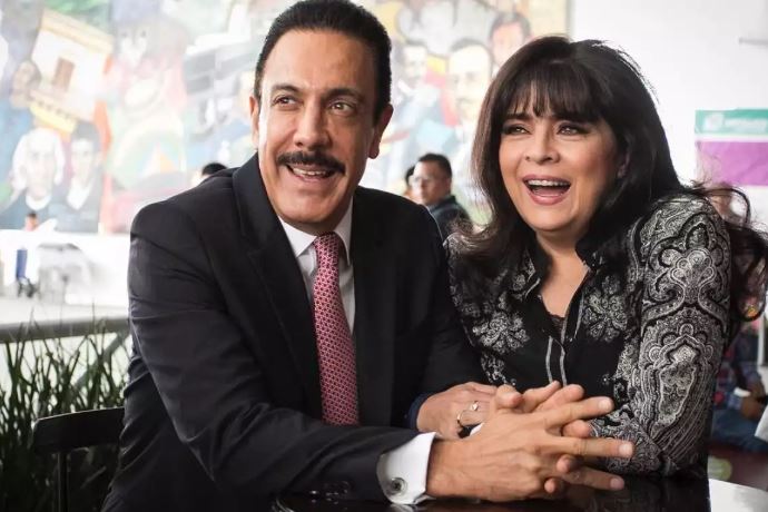 Omar Fayad habla por primera vez del ‘divorcio’ de Victoria Ruffo: “Somos disfuncionales”