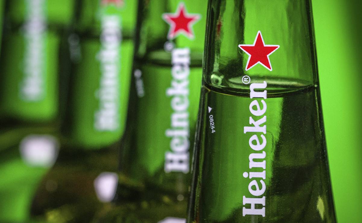 Femsa, dueña de Oxxo, desinvierte en Heineken; anuncia nuevo plan de negocios