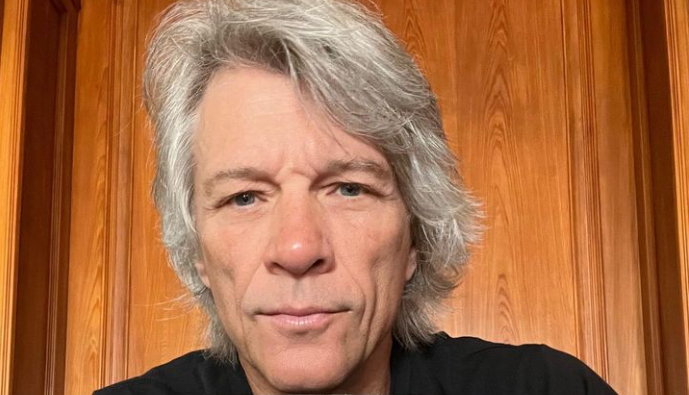 Jon Bon Jovi genera revuelo al asegurar que deja "en manos de Dios" la curación de sus cuerdas vocales